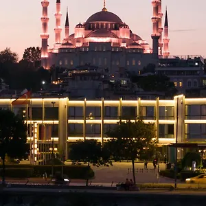oteli̇ zi̇yaret edi̇n